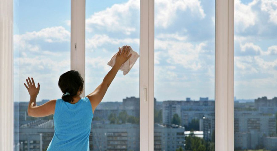 Как Помыть Окна Снаружи на Высоком Этаже - практические советы